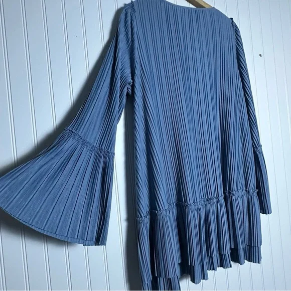 Free People Oversized Pleated Bell Sleeve Mini Dress S  Bohemian Relaxed Fit - Picture 11 of 14